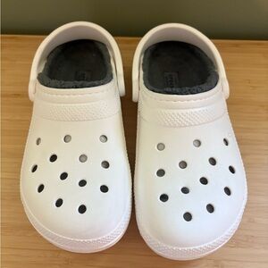 CROCS Women's White Slippers